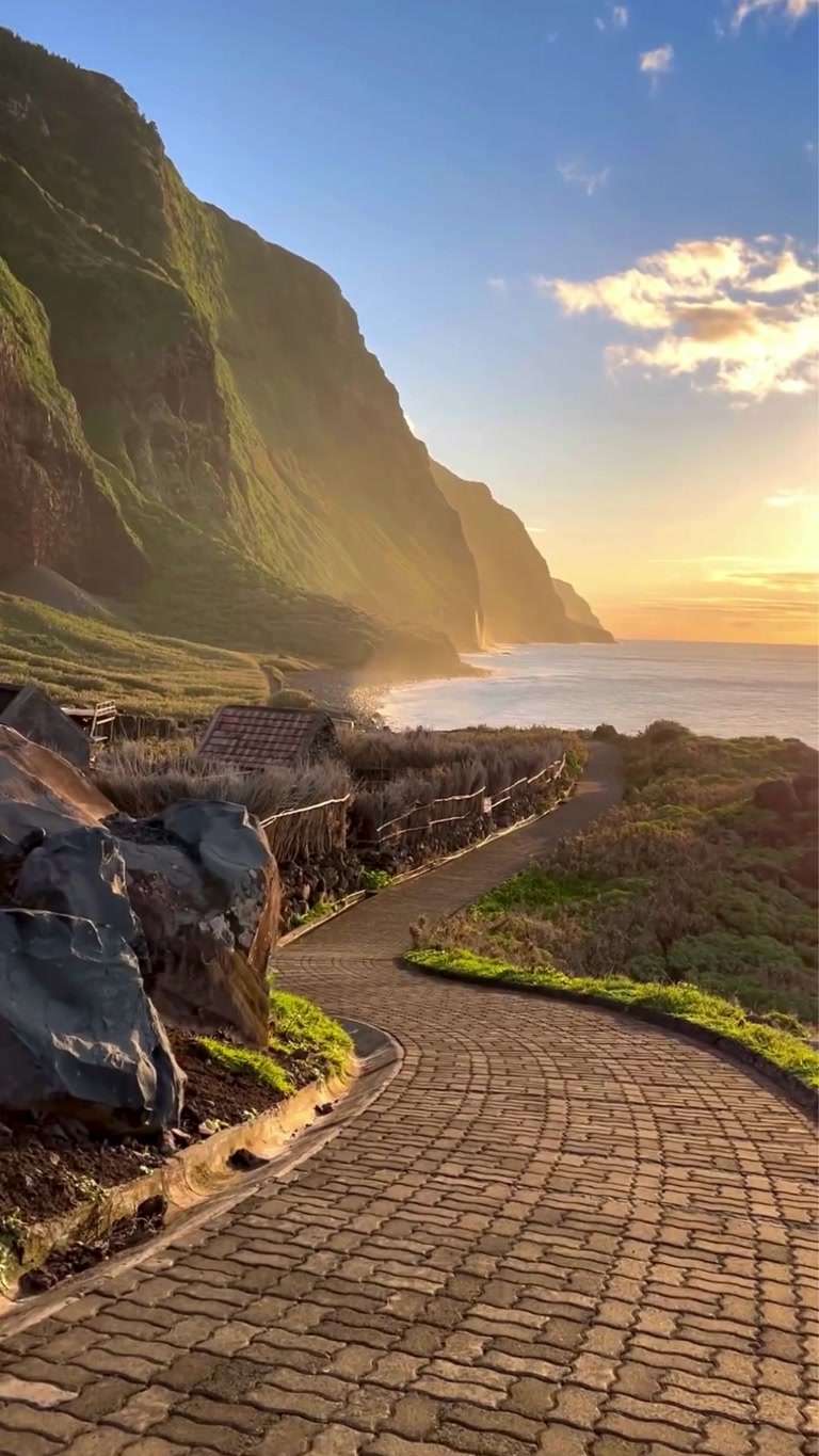 Creator reel from Algarve